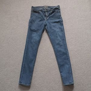 Levi's 711 Skinny Jeans